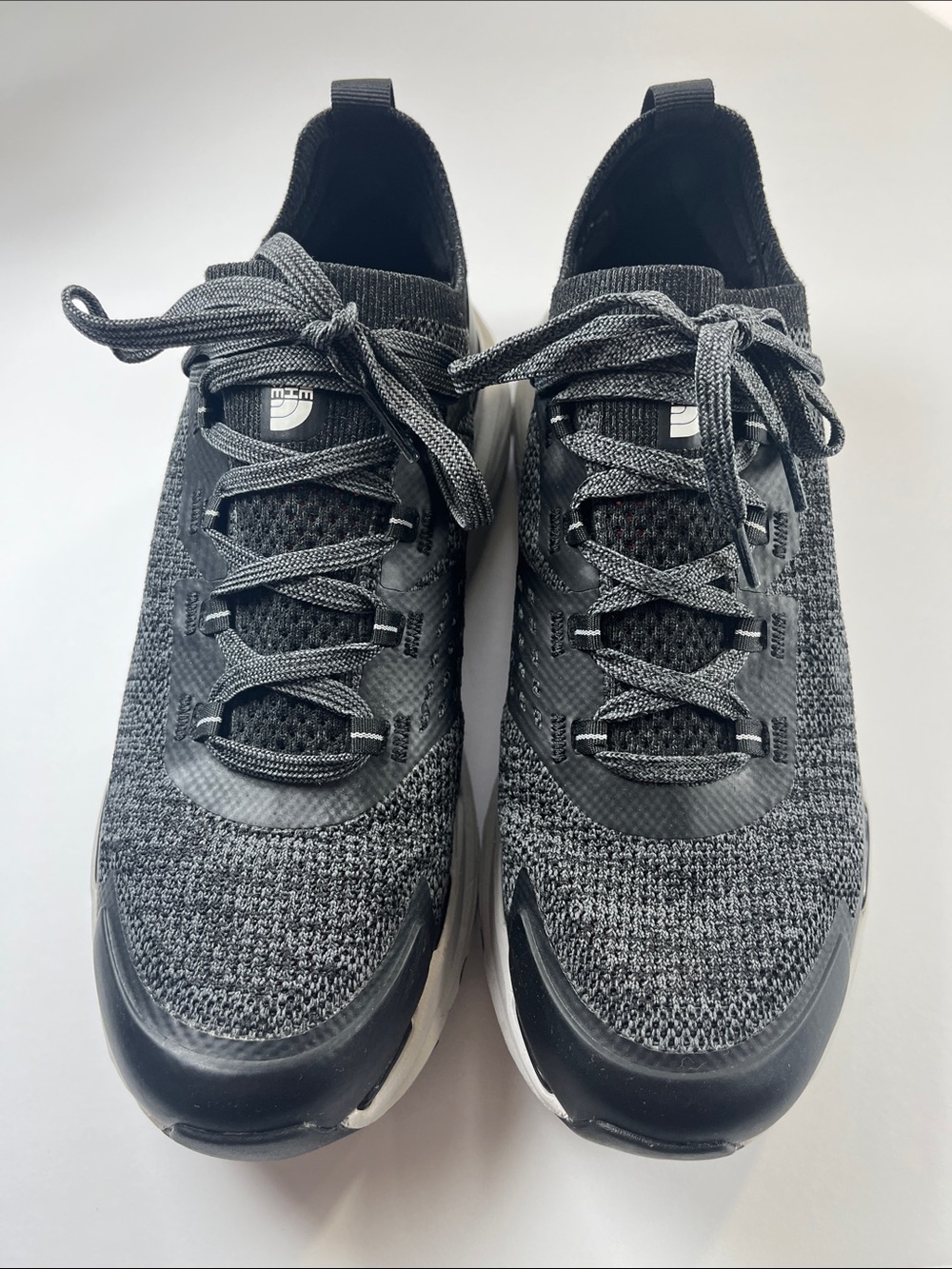 The North Face Black and Gray VECTIV Trail Running Shoes Womens Sz 8.5